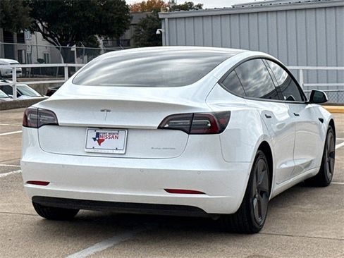 Used 2021 Tesla Model 3 Long Range image 9