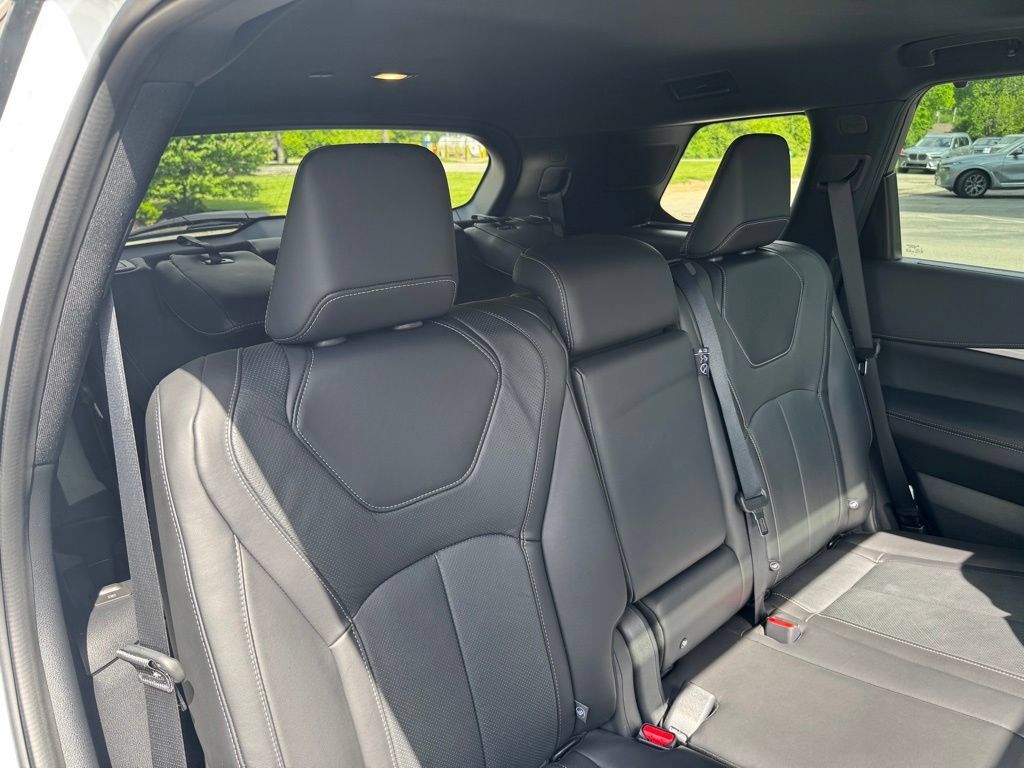 Used 2025 INFINITI QX60 Luxe w/ Black Edition AWD/4WD image 25