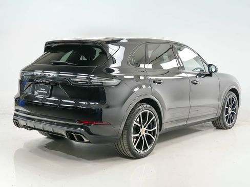 Used 2020 Porsche Cayenne Turbo AWD/4WD image 10