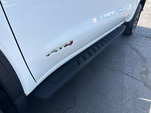 Certified 2022 GMC Sierra 1500 AT4 w/ AT4 Premium Package AWD/4WD image 11