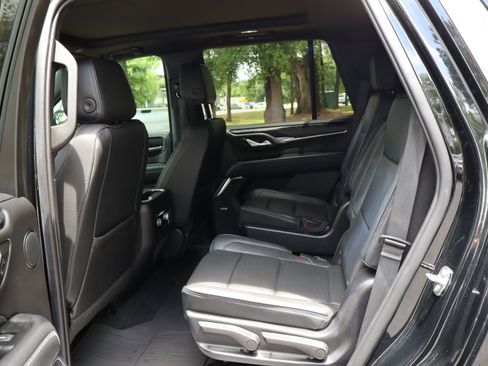 Used 2022 GMC Yukon Denali AWD/4WD image 40