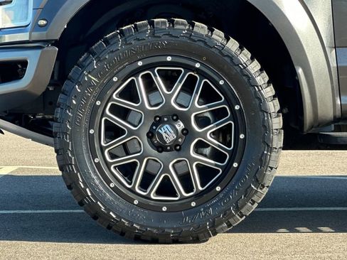 Used 2017 Ford F150 Raptor w/ Equipment Group 802A Luxury image 24