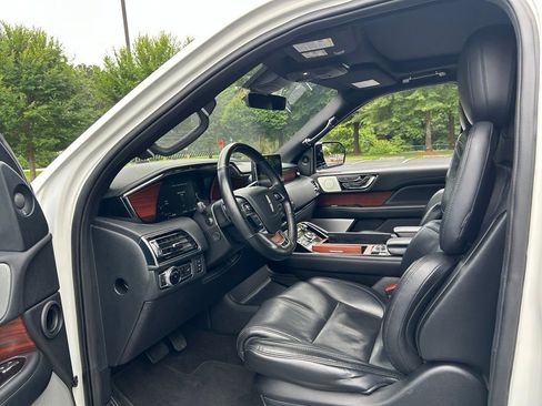 Used 2020 Lincoln Navigator Reserve w/ Luxury Package AWD/4WD image 44