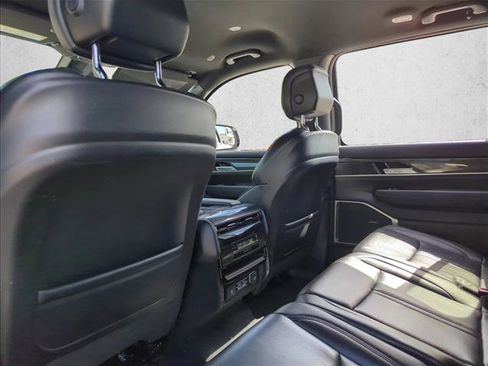 Used 2022 Jeep Wagoneer Series I image 18