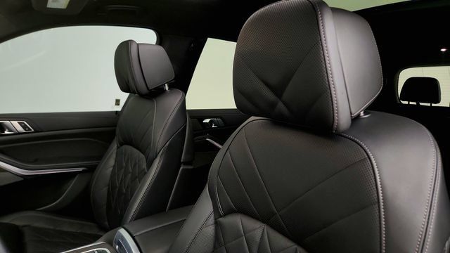 Used 2023 BMW X7 xDrive40i w/ Executive Package AWD/4WD image 53