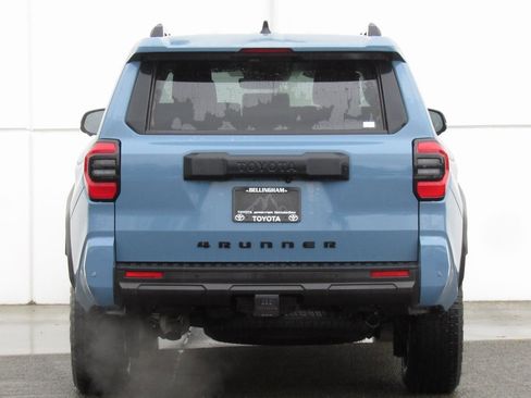 Certified 2025 Toyota 4Runner TRD Off-Road Premium image 7