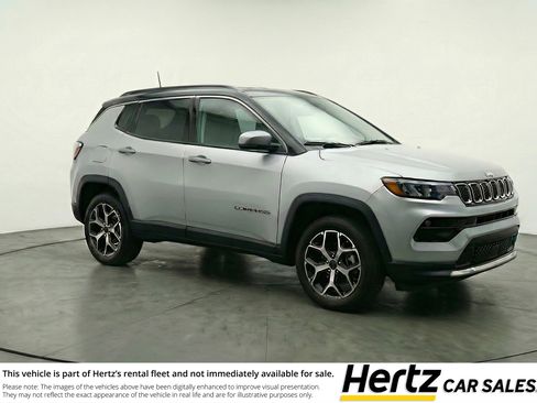 Used 2025 Jeep Compass Limited image 1