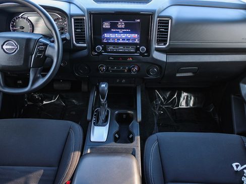 Used 2024 Nissan Frontier SV image 13