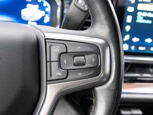 Used 2024 Chevrolet Silverado 3500 LT image 7