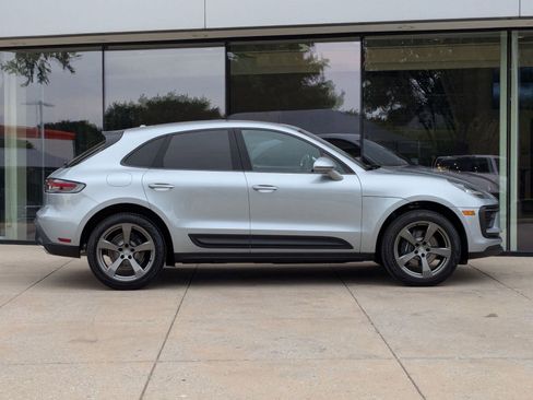 Certified 2025 Porsche Macan image 8