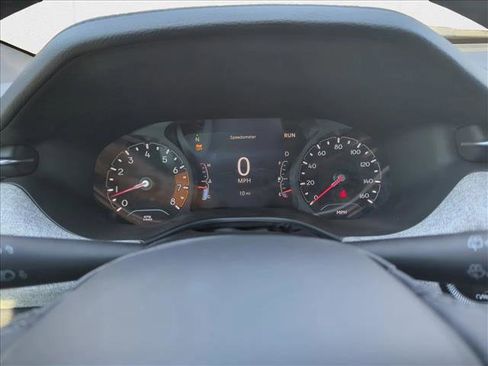 New 2024 Jeep Compass Latitude image 11