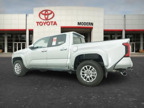 New 2026 Toyota Tacoma Limited image 4