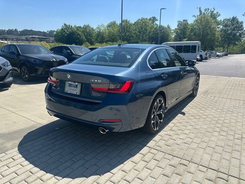 Certified 2025 BMW 330i Sedan image 8