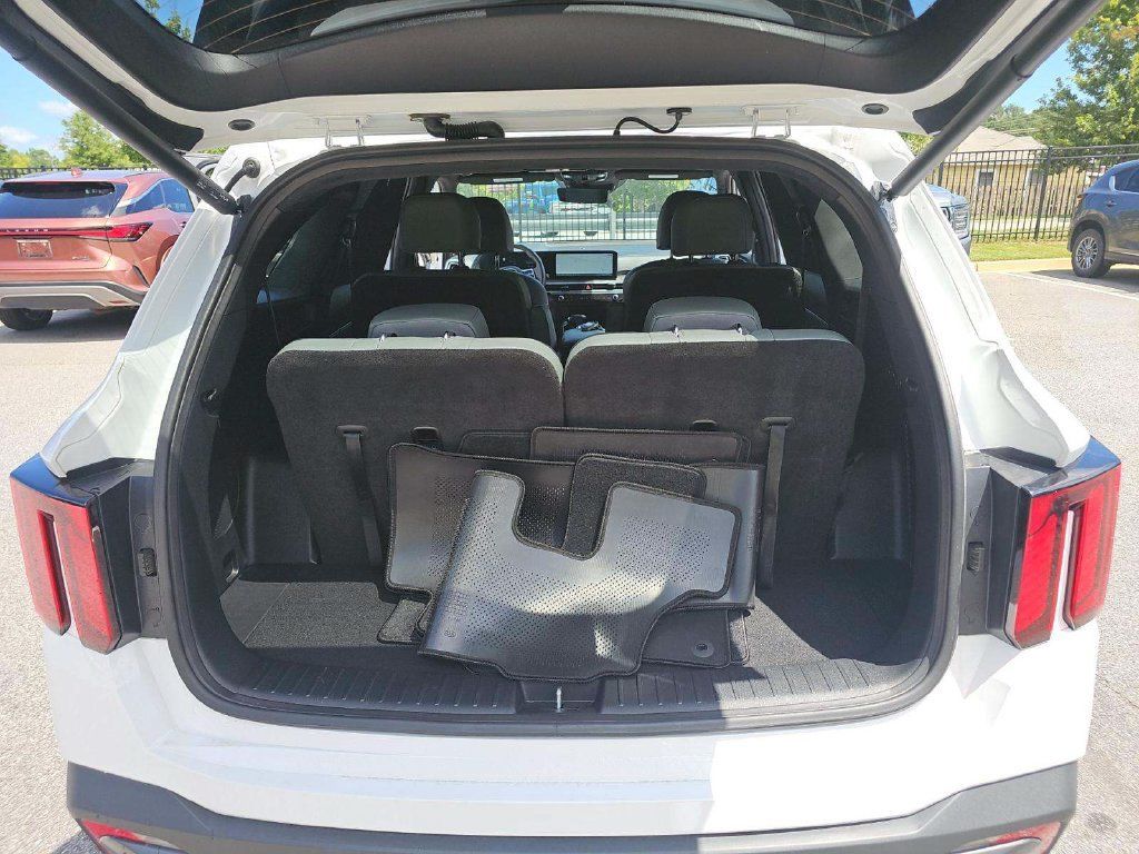 Used 2025 Kia Sorento SX Prestige w/ Sage Leather Package AWD/4WD image 37