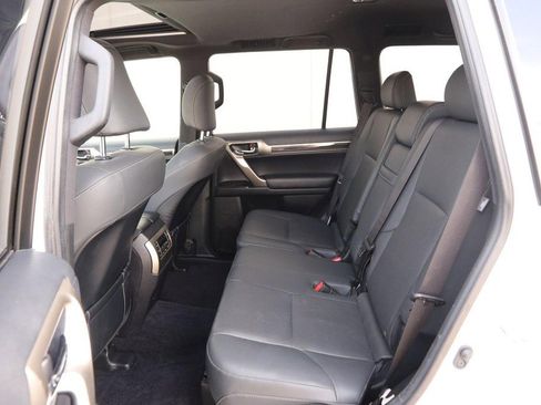 Used 2020 Lexus GX 460 Premium w/ Premium Package AWD/4WD image 10