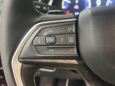 New 2026 Jeep Grand Cherokee L Limited w/ Limited Altitude Package AWD/4WD image 9