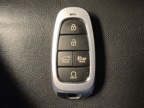 Used 2022 Hyundai Santa Fe Limited AWD/4WD image 32