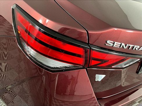 Certified 2024 Nissan Sentra SV FWD image 23