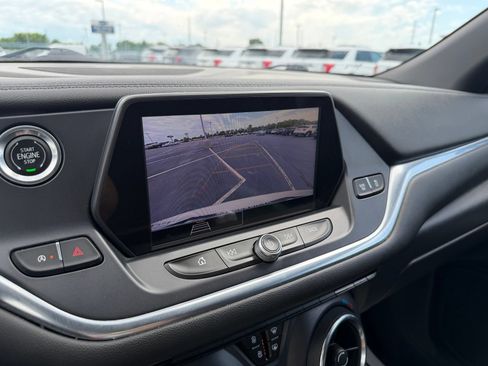 Used 2021 Chevrolet Blazer LT FWD image 21
