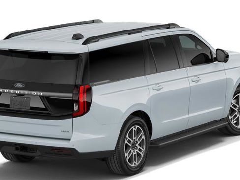 New 2026 Ford Expedition Max Active AWD/4WD image 3