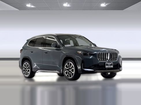 Used 2025 BMW X1 xDrive28i w/ Convenience Package AWD/4WD image 7