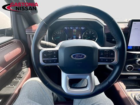 Used 2024 Ford Expedition Limited RWD image 14