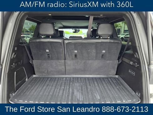 Used 2022 Jeep Wagoneer Series III w/ Premium Group I AWD/4WD image 28