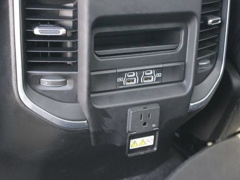 Used 2025 RAM 1500 Big Horn AWD/4WD image 26