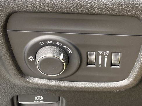 Certified 2023 Jeep Grand Cherokee Altitude image 22