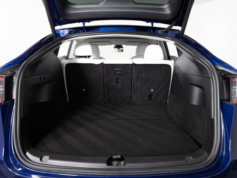 Used 2022 Tesla Model Y Performance image 21