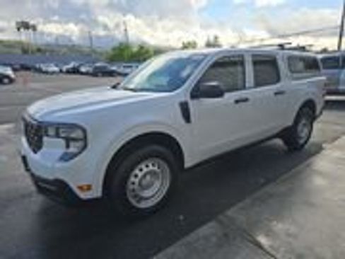 Used 2025 Ford Maverick XL image 1