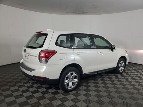 Used 2018 Subaru Forester 2.5i image 4