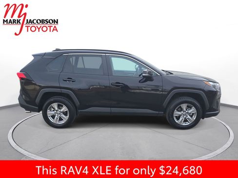 Used 2024 Toyota RAV4 XLE image 7