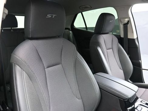 Used 2023 Buick Envision Preferred w/ Sport Touring Package AWD/4WD image 28