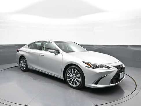 Used 2019 Lexus ES 350 w/ Premium Package FWD image 4