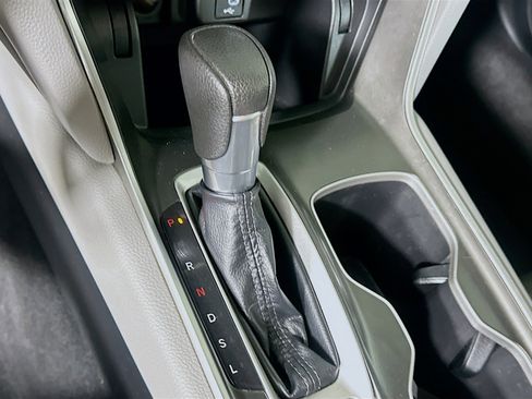Used 2018 Honda Accord LX image 23