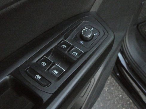 Used 2019 Volkswagen Atlas SE image 29