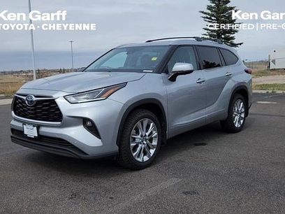 Used 2023 Toyota Highlander Limited