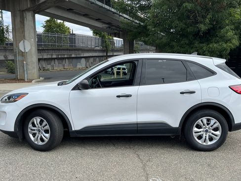 Used 2020 Ford Escape S FWD image 2