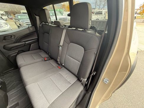 Used 2024 Chevrolet Colorado Trail Boss w/ Technology Package image 34