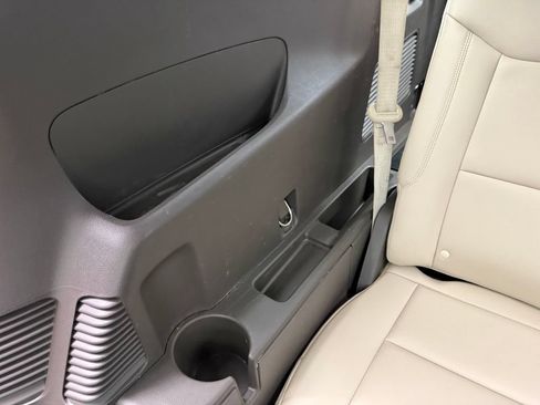 Used 2020 Ford Explorer Platinum w/ Premium Technology Package AWD/4WD image 76