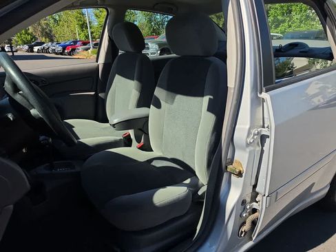 Used 2003 Ford Focus SE FWD image 11