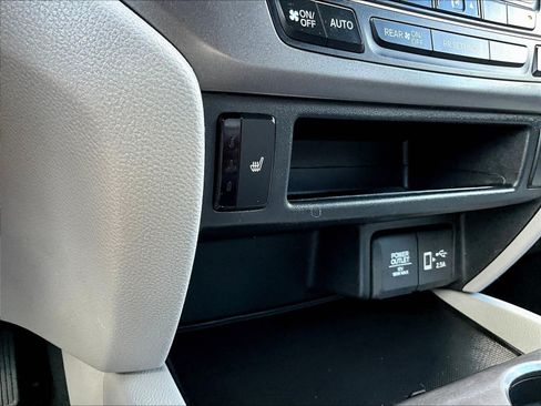 Used 2021 Honda Pilot EX-L image 15