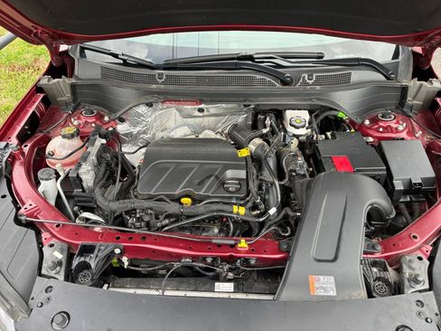 Used 2025 Chevrolet Trax LT image 31