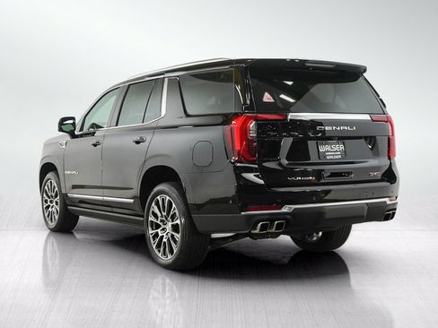 Used 2025 GMC Yukon Denali w/ Sun & Power Step Package AWD/4WD image 3