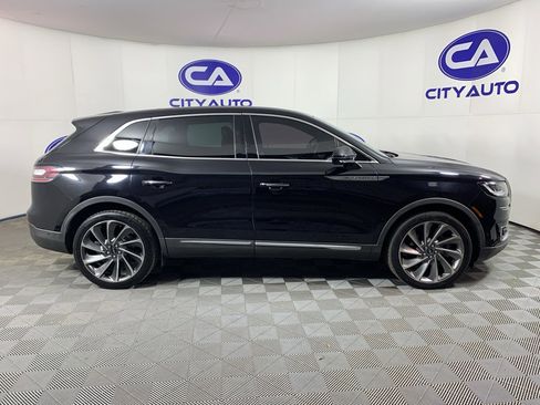 Used 2020 Lincoln Nautilus Reserve w/ Equipment Group 202A image 2