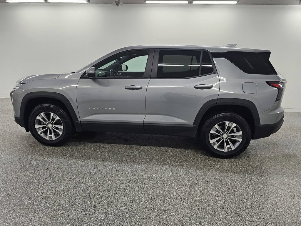 Used 2025 Chevrolet Equinox LT AWD/4WD image 7