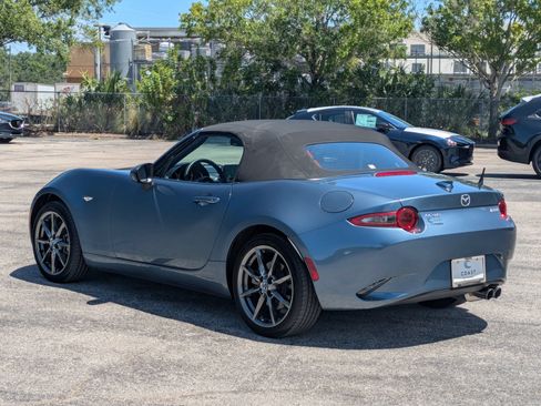 Used 2017 MAZDA MX-5 Miata Grand Touring RWD image 3