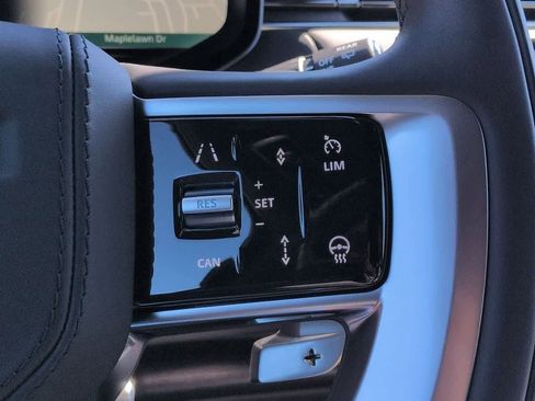 New 2026 Land Rover Range Rover Long Wheelbase SE image 27