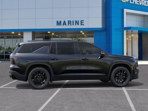 New 2026 Chevrolet Traverse LT w/ Midnight/Sport Edition FWD image 5